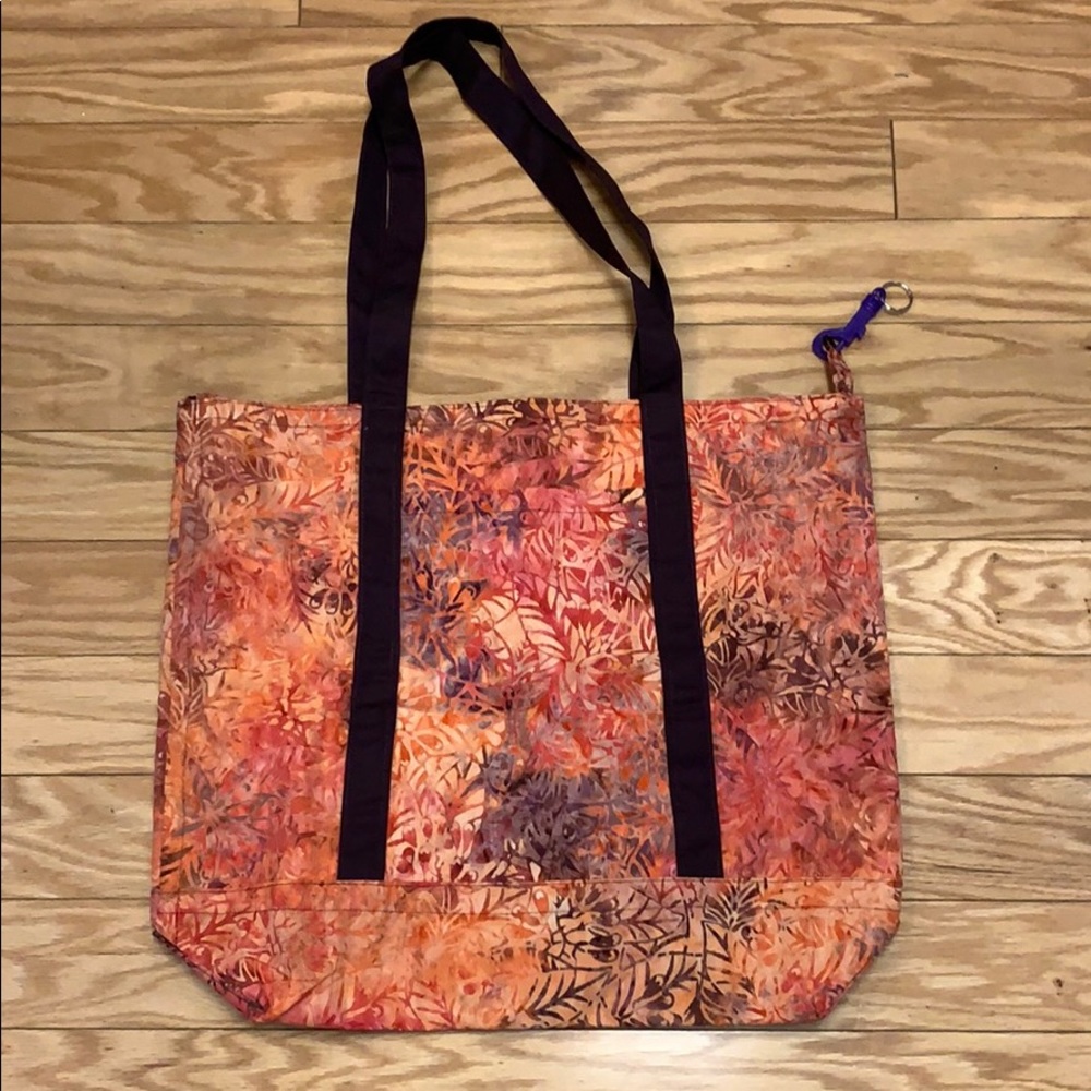 Lightweight Large Travel Tote